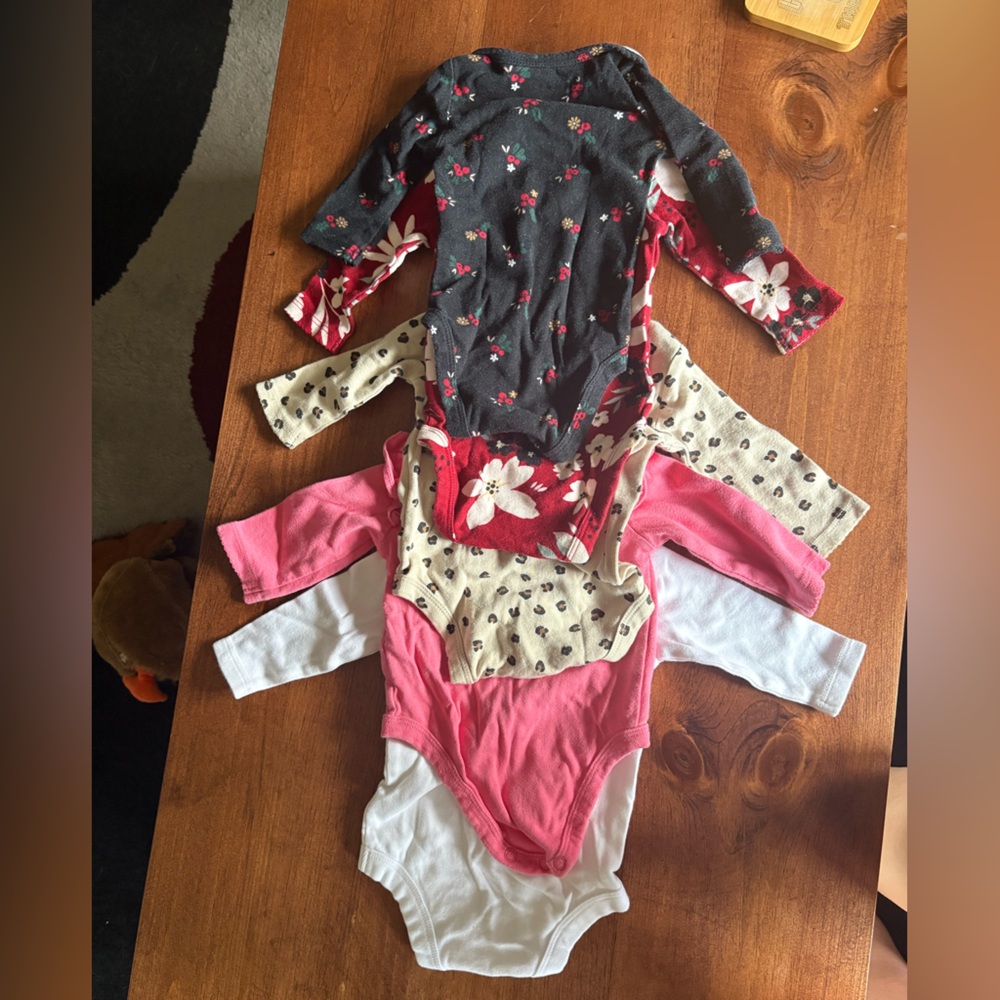 💥Buy 2 Get 1 Free💥 Lot of 10 Baby Girl Long Sleeve Onesies –Size 0-3M
